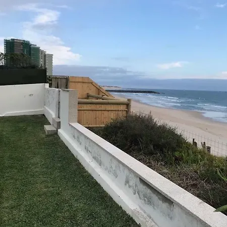 Panoramic Beach Front - Direct Access 펜션